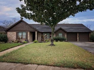 105 Merlin St, Victoria, TX 77904