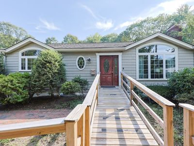 60 Deerfield Rd, Needham, MA, 02492