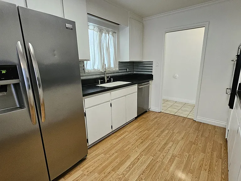 1308 B St — Photo 7