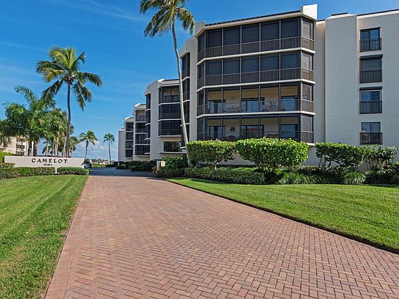 2nd image of 961 Collier Ct APT 109