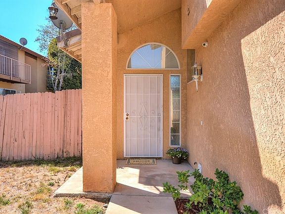 4th image of 2050 Madeira Ave