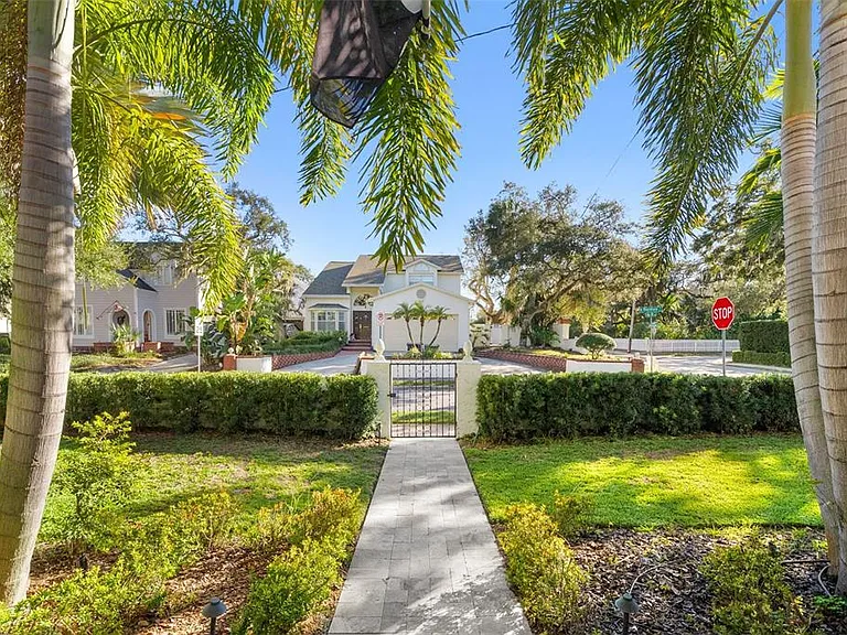 2943 W Bayshore Ct — Photo 4