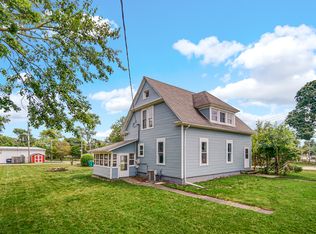 110 S Wood St, Elwood, IL 60421