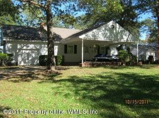 3034 N Riverside Dr, Lanexa, VA 23089