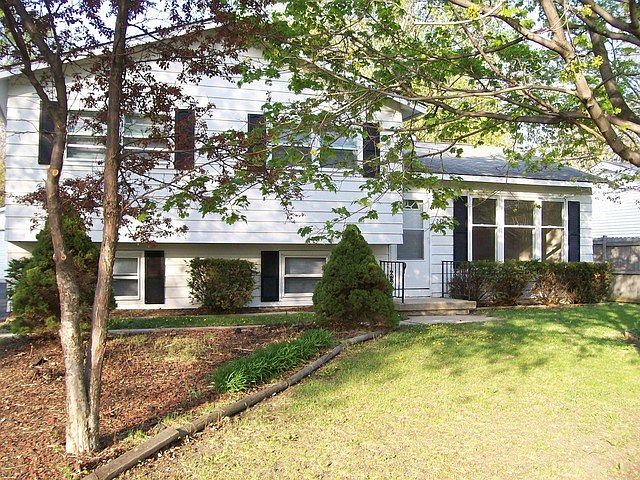 1st image of 2408 E Grand Ave