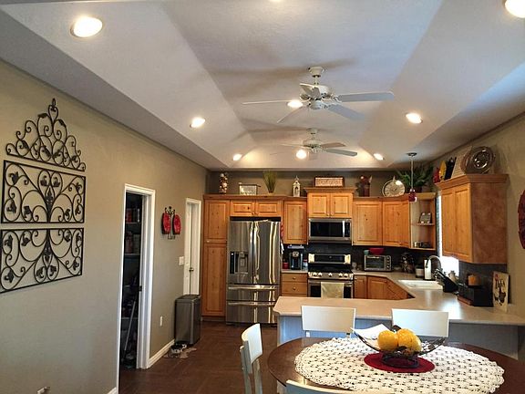 5th image of 442 E 165 South Cir