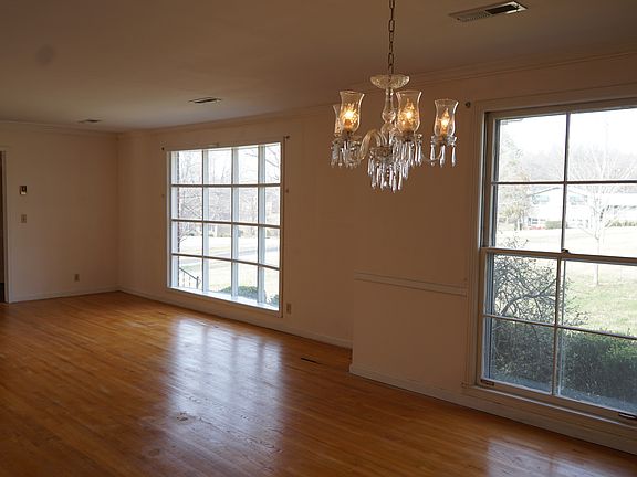 4th image of 6613 Sussex Cir