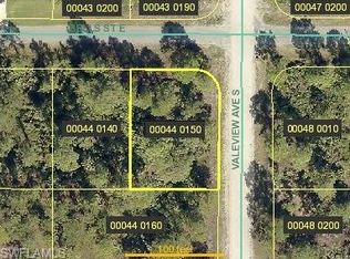 1058 Bells St E, Lehigh Acres, FL 33974