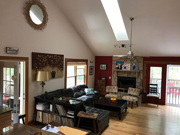 4th image of 3723 N Parker Ave