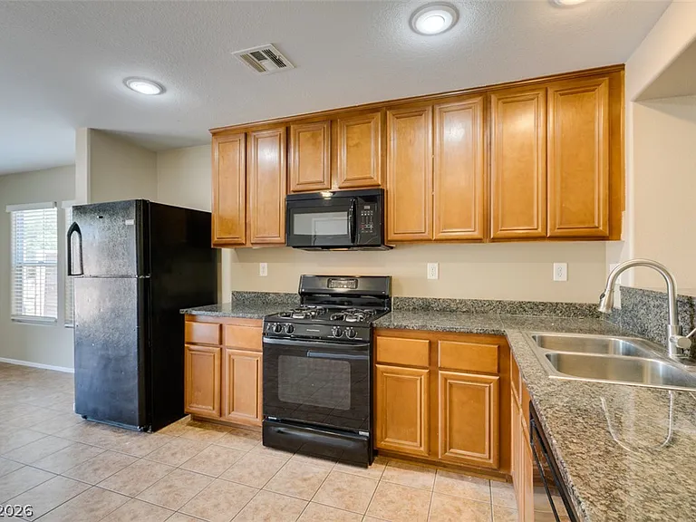 1155 Paradise Garden Dr — Photo 13