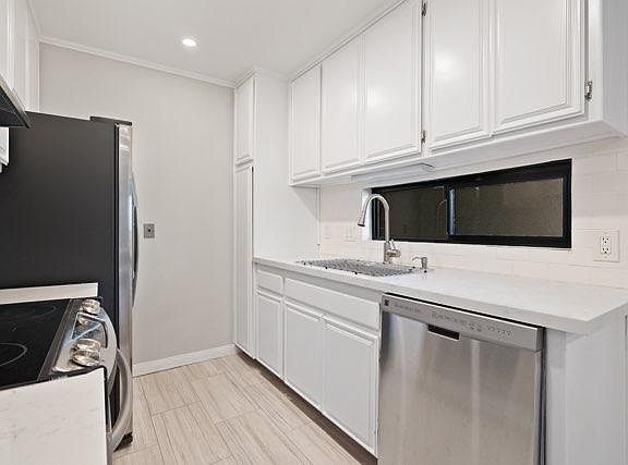 3rd image of 1225 Pacific Beach Dr Unit 2G