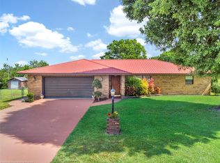 205 E Winthrop St, Avon Park, FL 33825