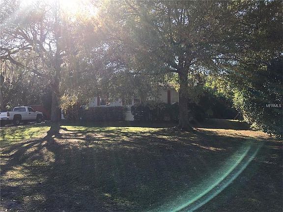 3rd image of 9929 Alavista Dr