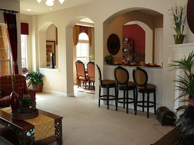 1st image of 6723 Plaza Via