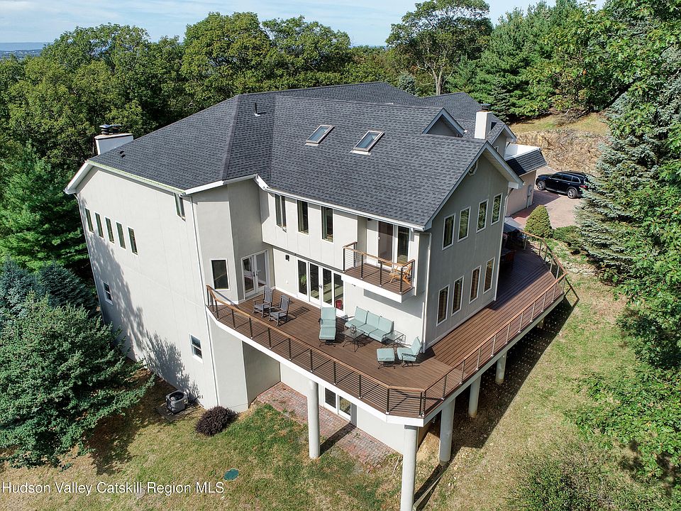 1st image of 12 Parks Wood Drive