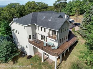 12 Parks Wood Dr, Cornwall, NY 12518