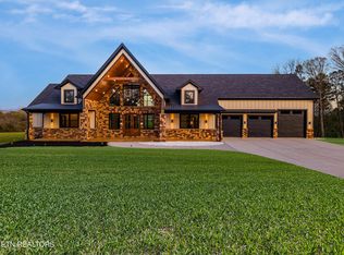 411 Meadow Rd, Greenback, TN 37742