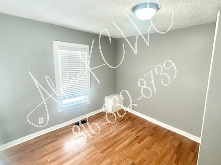 1419 N Lynn St — Photo 6