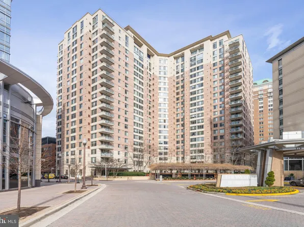 851 N Glebe Rd APT 108, Arlington, VA 22203