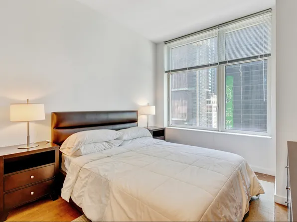 1600 Broadway image 4 of 8