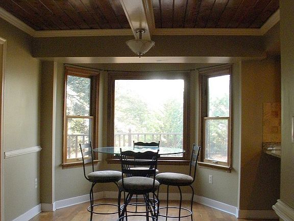3rd image of 413 Whitecliff Dr