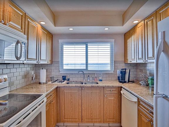 2nd image of 1290 Gulf Blvd APT 1104