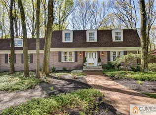 126 Connolly Dr, East Brunswick, NJ 08816