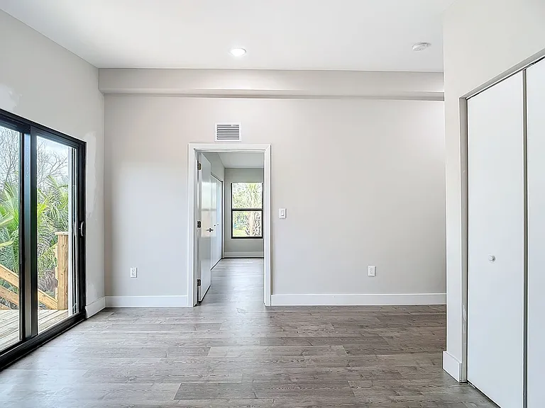 2505 Storter Ave — Photo 20