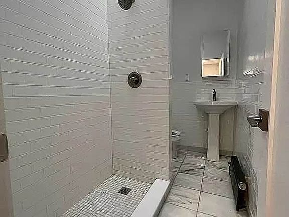 5th image of 147 W 85th St #4R