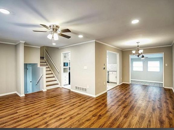 4th image of 104 College Cir