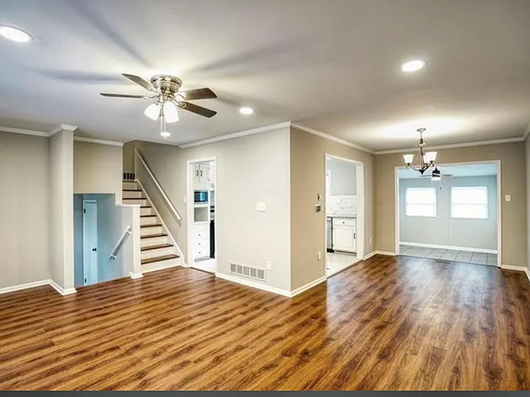 104 College Cir — Photo 4