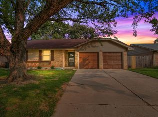 501 Holly Hill Rd, Edmond, OK 73003