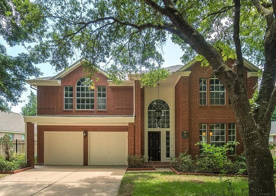 2nd image of 331 Indian Summer Dr
