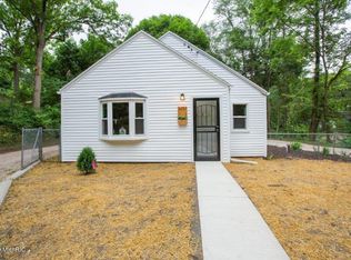 3637 Colonial Ave NE, Grand Rapids, MI 49525