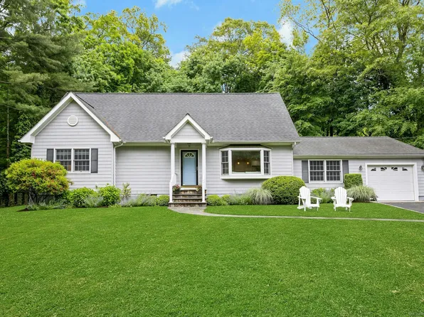 6 Queens Lane, Darien, CT 06820