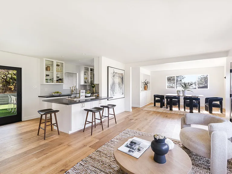 157 Ocean View Ave — Photo 5
