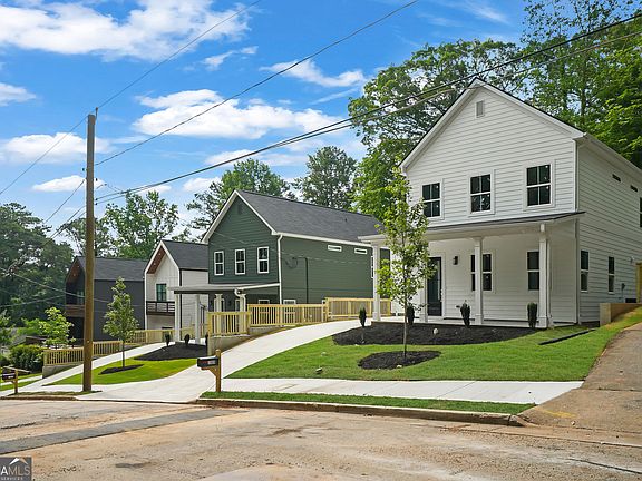 2nd image of 1808 Charles Pl NW