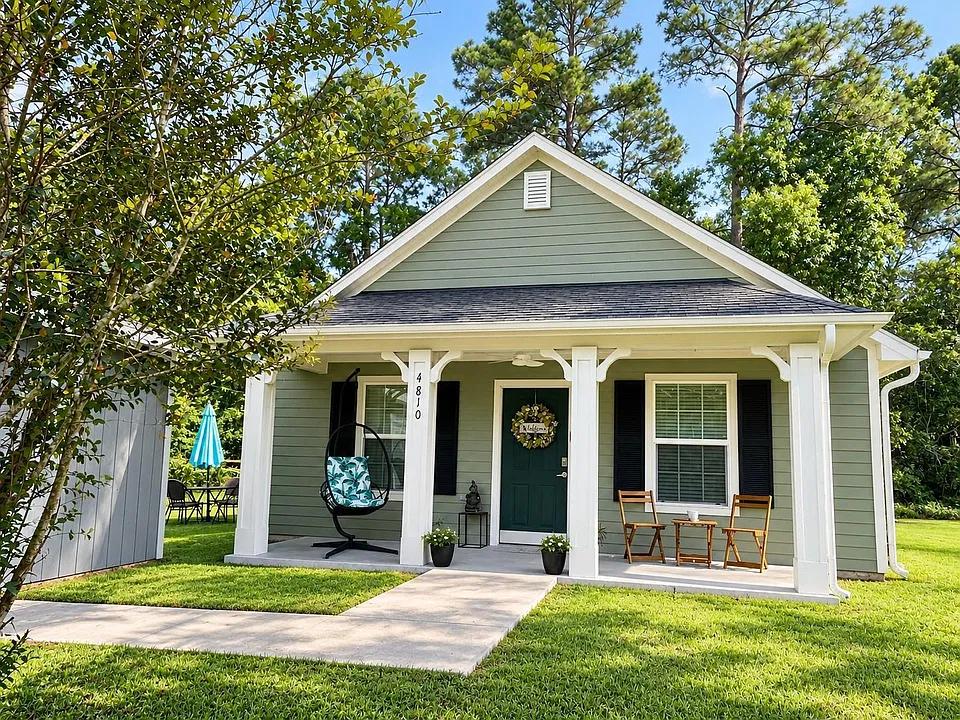 4810 Pecan Ln