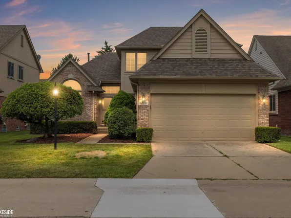 52717 Paint Creek Dr, Macomb, MI 48042