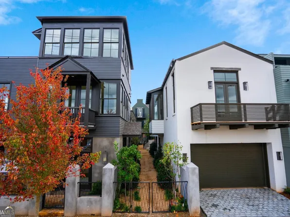 680 Hank Aaron Dr SE, Atlanta, GA 30315