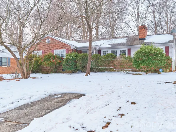 915 Onslow Dr, Greensboro, NC 27408