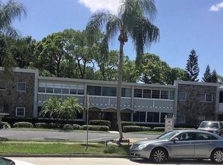 800 71st Ave N APT 4, Saint Petersburg, FL 33702