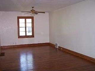 5th image of 420 White Ave