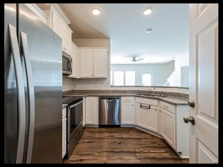 1108 Kudzu St — Photo 14