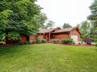 N96W32849 County Line Rd, Hartland, WI 53029