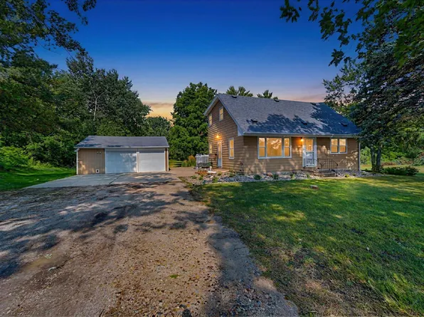 6248 County HWY V, Caledonia, WI 53108