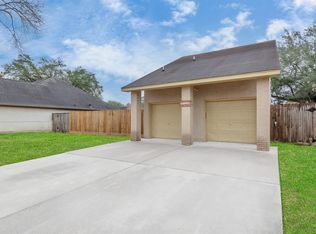 3731 Clover Meadows St, Pasadena, TX 77505