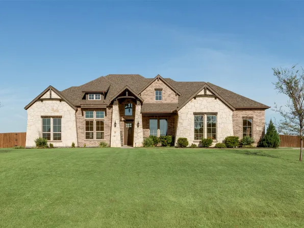 521 Evening Fire Dr, Waxahachie, TX 75167