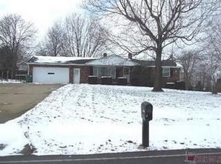 13615 Market Ave N, Hartville, OH 44632