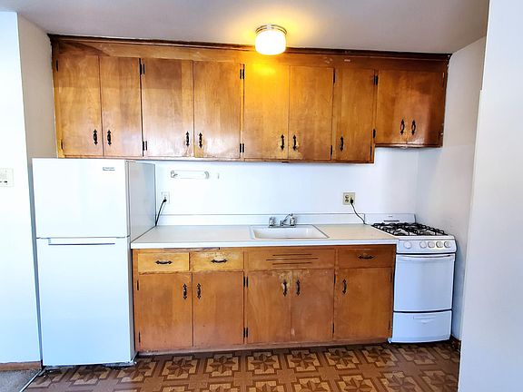 5th image of 727 13th Ave SE APT 1